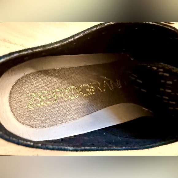 Cole Haan Black Suede Sneakers Women’s 7 B - Picture 4 of 7